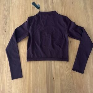 Nike x Skims vintage seemless mock neck crop top color currant size XL tags on